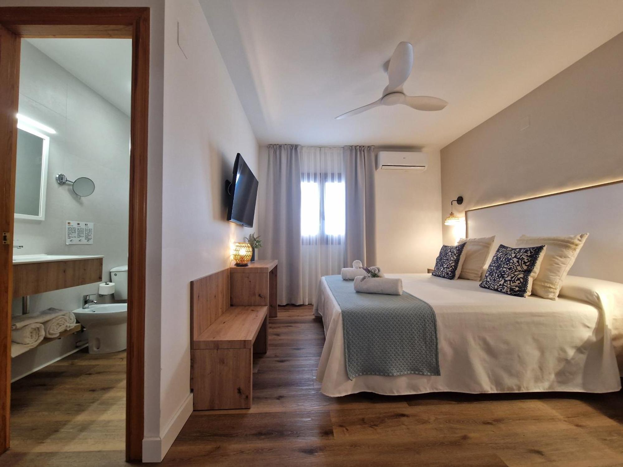 Hotel Bodegon De Peniscola Bagian luar foto