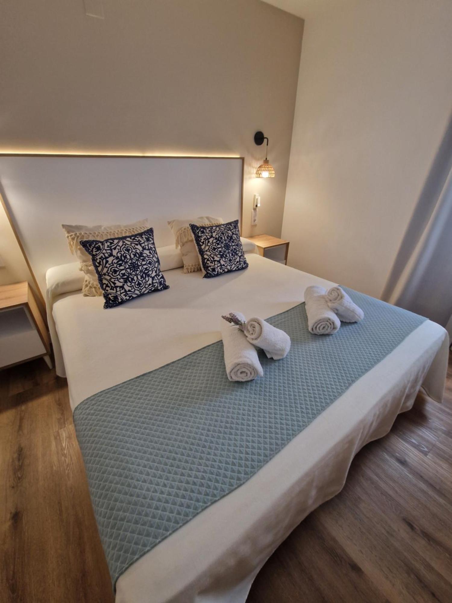 Hotel Bodegon De Peniscola Bagian luar foto